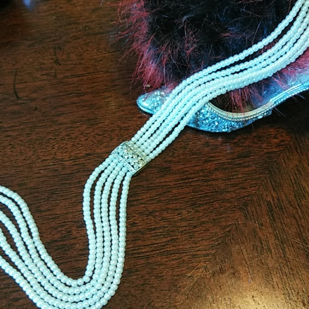 Faux adult pearl and crystal choker